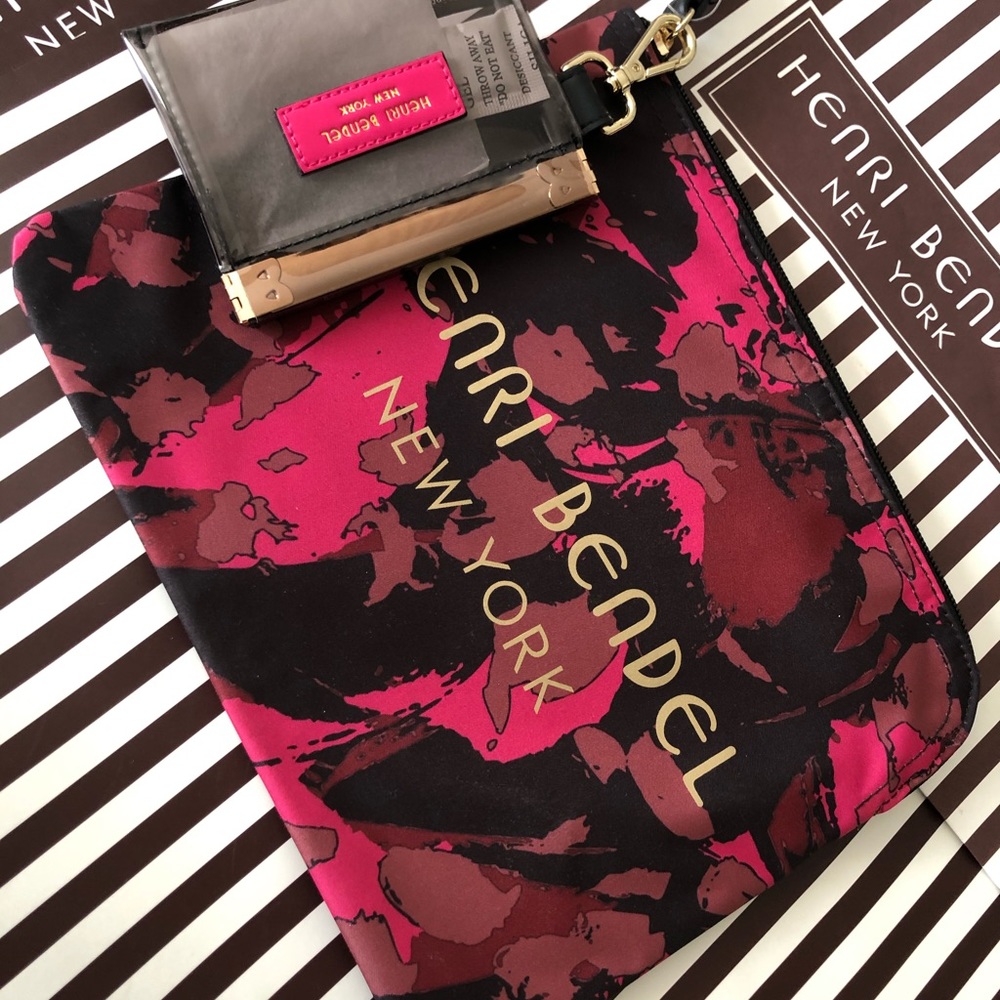 💕SOLD💕Henri bendel pouch